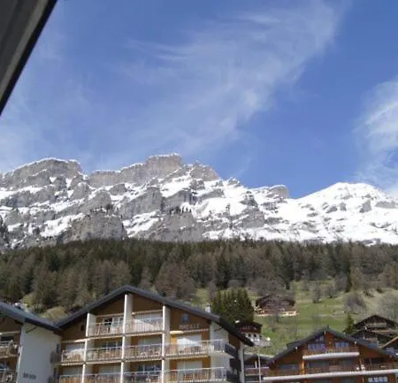 Apartman Apollo 47 *